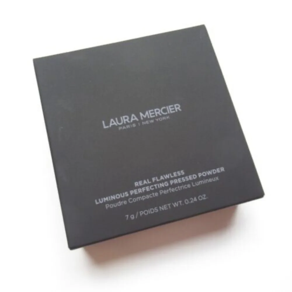 Laura Mercier Translucent LUMINOUS Pressed Setting Powder